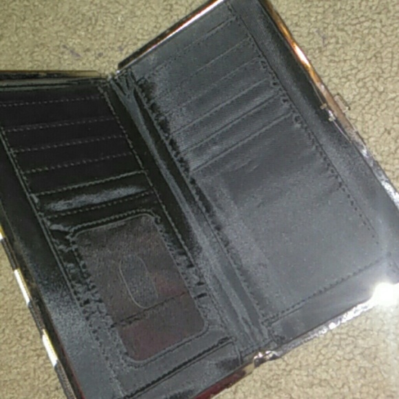 Wallet - Picture 2 of 3